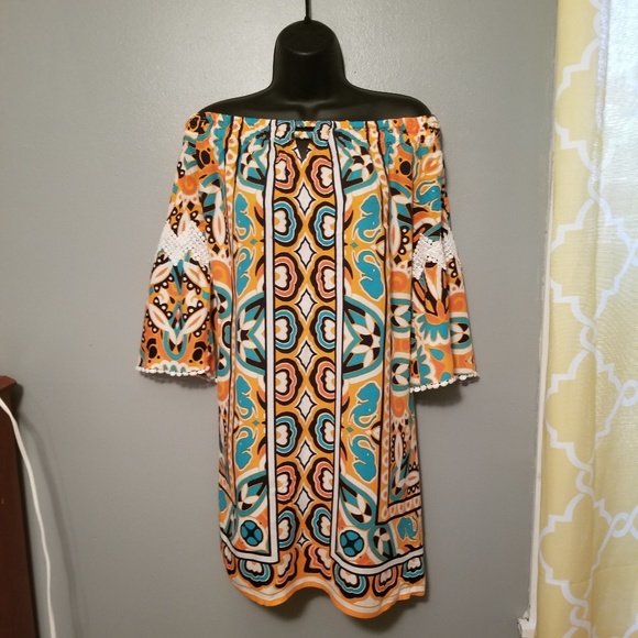 Dress - Picture 2 of 3